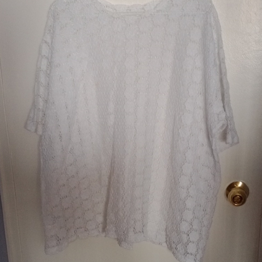 Chic White Lace Blouse